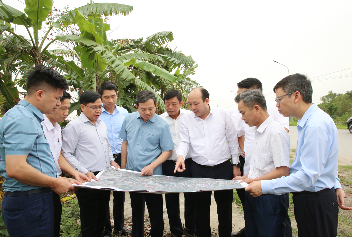 Thống nhất đầu tư xây dựng cầu Kim Chân  nối KCN Quang Châu 2 với phường Phương Liễu  và đồng ý điều chỉnh chủ trương dự án mở rộng  cầu chui QL.1A đoạn khu 5 Đại Phúc, phường Võ Cường